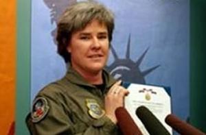 Решением суда уволенная из ВВС США сможет вернутся на службу