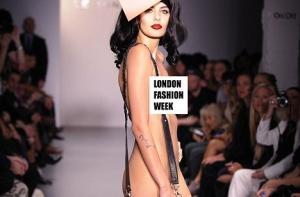 Коллекцию шляпок в Лондоне представили обнажённые модели