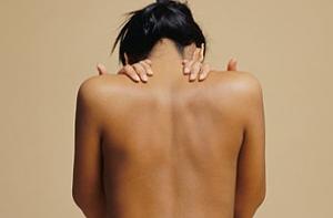 Прикосновение помогает уменьшить боль