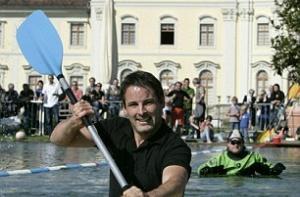 В Германии прошли гонки на тыквенных лодках