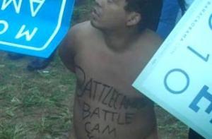 Представший перед Обамой голый мужчина заработал миллион