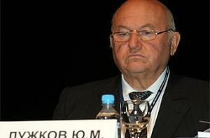 Москва компенсировала Лужкову увольнение