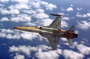 Российские СУ-24 вызвали ажиотаж в небе Балтии