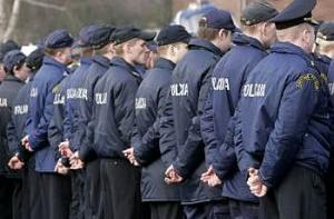 Десятки полицейских уволены за незнание госязыка