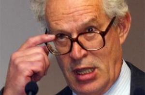 Латвию похвалил английский профессор