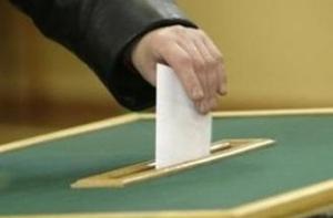 Партии проведут ночь выборов в своих бюро и в ресторанах