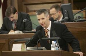 Пабрикс: принципы Домбровскиса должны объединить партии