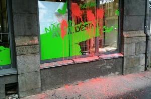 В бюро «Единства» продают обувь