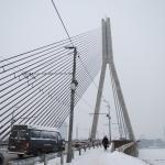 Снегопад мешает транспорту в столице