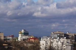 Украинским налоговикам принесли корыто с фекалиями