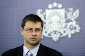 Премьер угостил министров шампанским