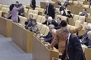 В Госдуме РФ предлагают вооружить журналистов