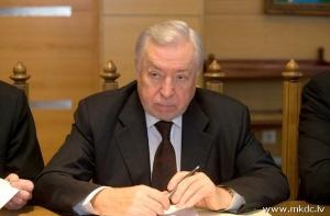 Собянин уволил друга Лужкова Владимира Малышкова