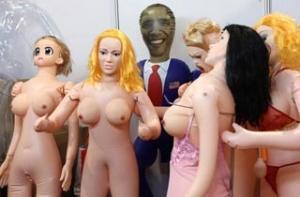 В Китае выпустили резиновую секс-куклу Барака Обамы