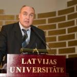 Профессор: нам хватит признания оккупации, можно не извиняться