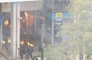 Греческие демонстранты перешли к погромам