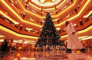 Ёлку за $11 млн установили в Объединенных Арабских Эмиратах