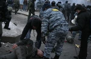 На Манежной площади разместили ОМОН в ожидании драки