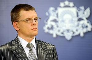 Репше увеличил зарплаты работникам Минфина