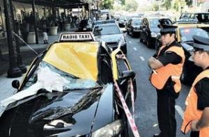 В Аргентине женщина выжила после падения с 23 этажа