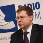 Домбровскис дал совет Европе