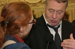 Жириновский запретил депутатам целоваться