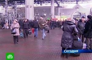 На всех девяти вокзалах Москвы ищут бомбу