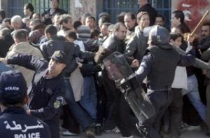 Протесты перекинулись с Египта на Алжир - уже более 400 арестованных