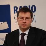 Политолог: Лембергс использует нерешительность «Единства»