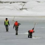 В море унесло льдину с несколькими десятками рыбаков