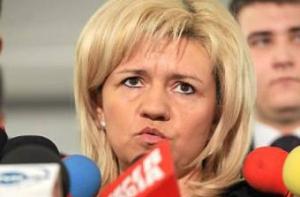 Вдова главкома ВВС Польши требует убрать информацию о его вскрытии