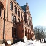 Студенты и мертвецы не хотят сокращения бюджета
