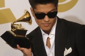 Лауреат Grammy осужден за хранение кокаина