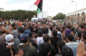 Каддафи обещает вознаграждение за головы бунтовщиков