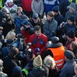 У Президентского замка протестуют сотни людей