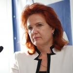 Домбровскис и Аболтиня извинились за сокращение пенсий