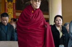 Тибетский парламент поддержал отказ Далай-ламы от политического статуса