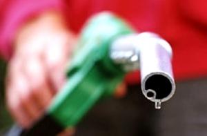 Экономист объяснил причины роста цен на бензин