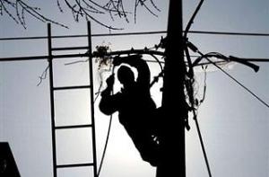 Из-за сильного ветра возникли перебои в подаче электричества