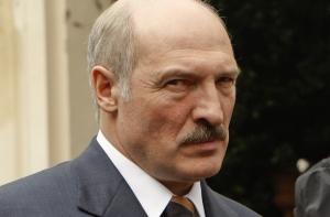 Лукашенко обиделся на США за детей