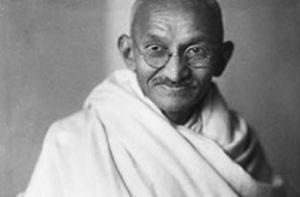 Индийский штат запретил книгу о бисексуале Ганди