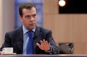 Медведев позвал японцев на работу в Сибирь