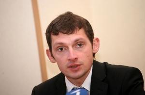 СЗК угрожает «Единству» президентом