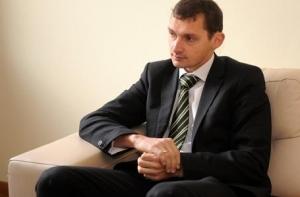 Политик: власти должны объяснять народу свои действия