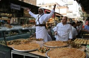 Власти Сирии подняли зарплату работникам госсектора и повысили пенсии