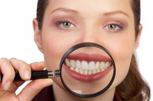Отбеливание зубов опасно для здоровья