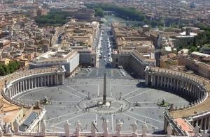 Святой престол возьмет под контроль денежные переводы в Ватикане