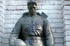 Эстонские антифашисты возмущены переименованием «Бронзового солдата»