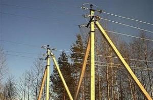 Без электричества все еще остаются до 5000 клиентов Latvenergo