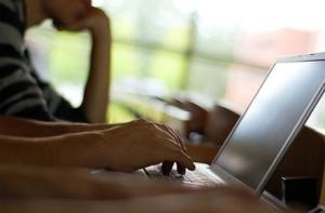 За оскорбления в интернете будут судить